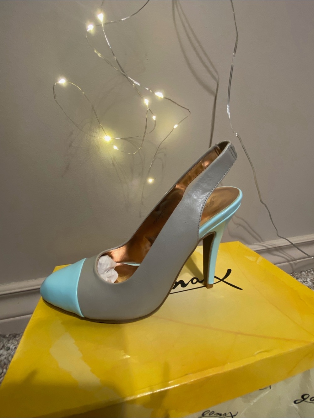 Gomax Gray and Light Blue Slingback Pointed-Toe Heel